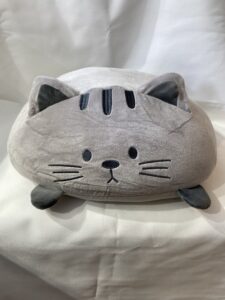 COUSSIN KITTY GRIS