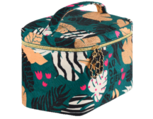 VANITY VIKKI AUDACIEUSE