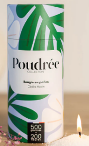 BOUGIE POUDRÉE FLORA – CÈDRE MARIN